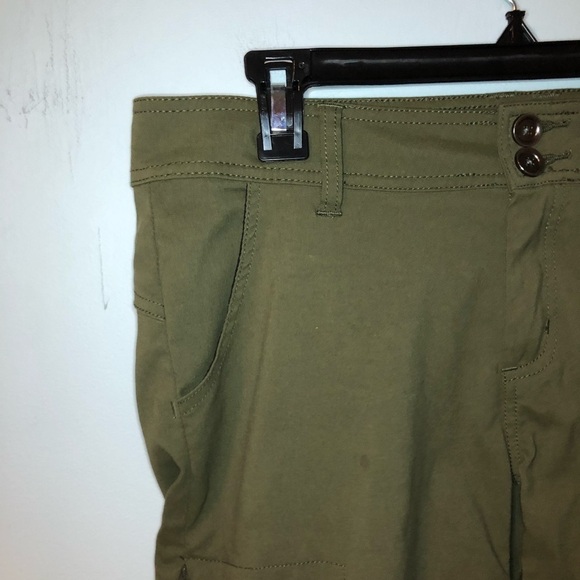 Prana Green Cargo Shorts Size 6 - Picture 2 of 10
